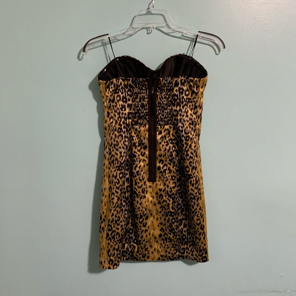 Guess Leopard Print Form Fitted Dress - Picture 2 of 11